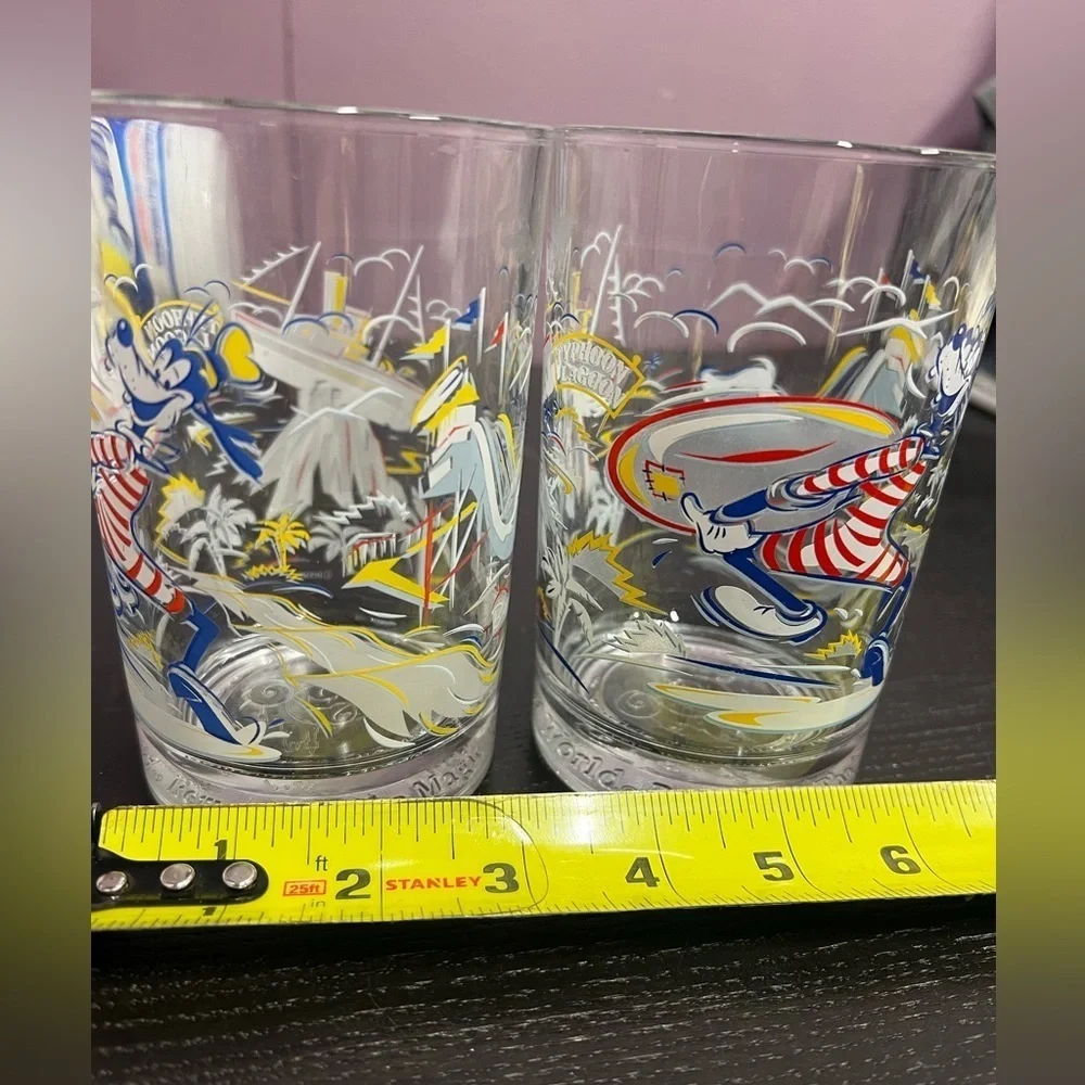 2 Goofy McDonald’s Walt Disney World 25th Anniversary Collectors Glasses